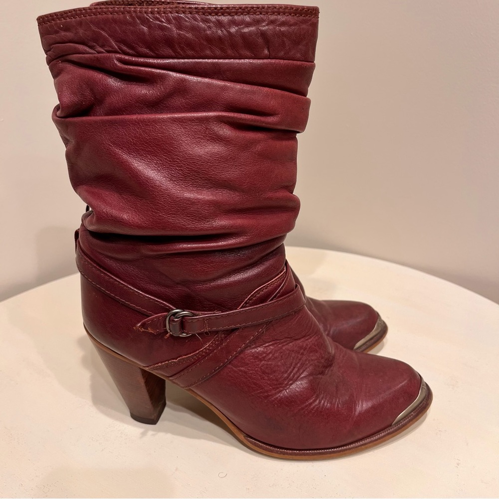 Vintage Y2K Zodiac boots